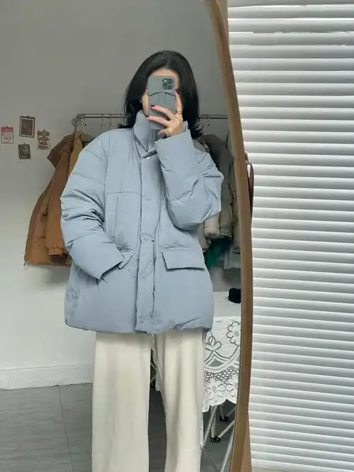 韩系穿搭雾霾蓝羽绒服