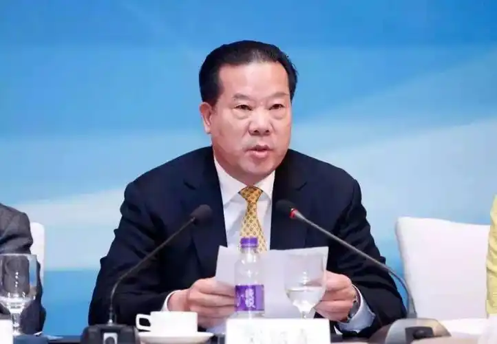 汕头第一民企宜华被罚3885万,刘绍喜4年造假27亿,曾投资贾跃亭