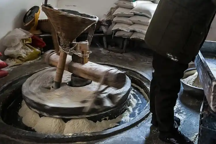 荥经花滩水碾房