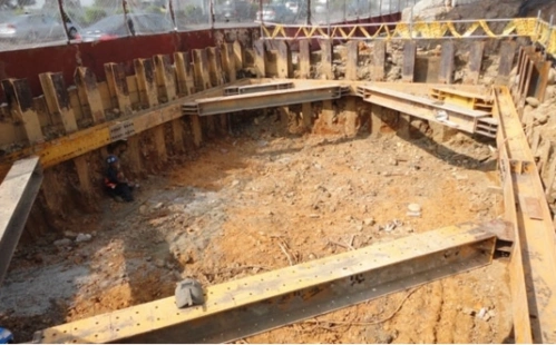 h型钢(或工字钢)桩加横插板挡土的施工特点以及使用范围