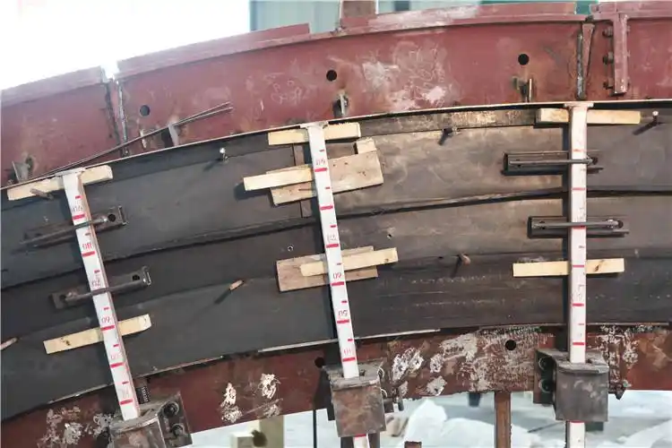 隧道衬砌台车二衬台车端头翻转式钢模止水带夹具仰拱堵头钢模板