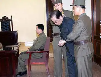朝鲜宣布张成泽于12日被判处死刑并立即执行