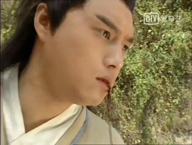 《武林外史》白飞飞死后,宋离吐血出家,他比移情别恋的沈浪深情