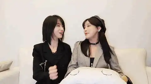 很像油管上的ppl博主