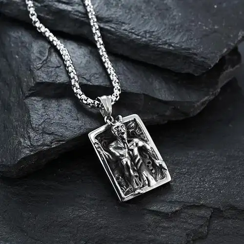 恐怖梦中恶魔惊悚幽灵复古吸血鬼死亡金属钛钢潮人项链吊坠