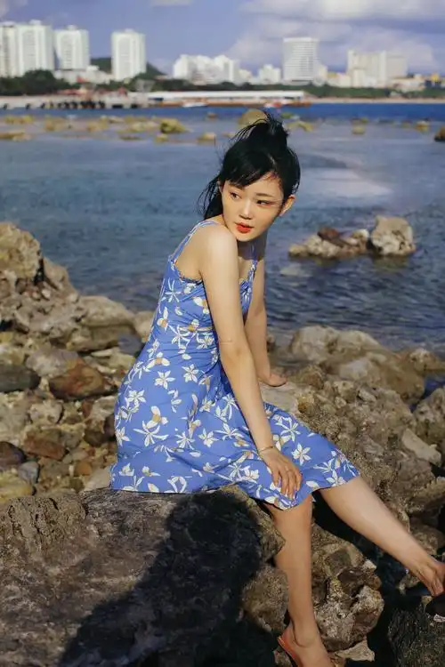 有没有长得很清秀,漂亮女孩子的照片? - 知乎