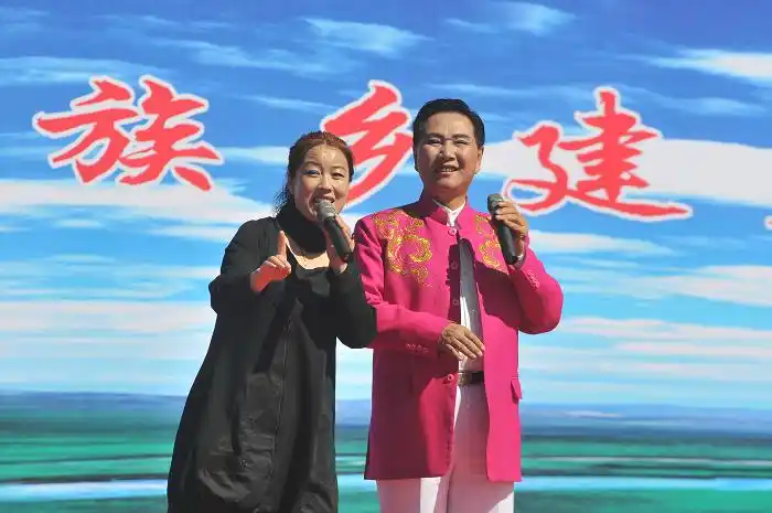 韩子平,1949年4月出生于中国吉林省白城市洮南幸福乡,中国著名二人转