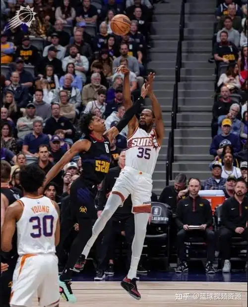 魔鬼赛程又何妨?客场双杀卫冕冠军,凯文杜兰特不相信!