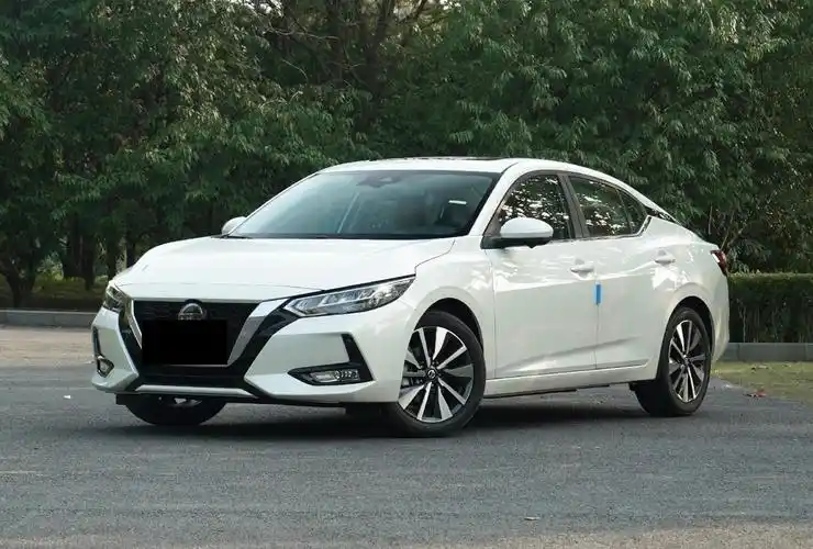 看了2022款卡罗拉先锋版,丰田终于"大方一次了"?