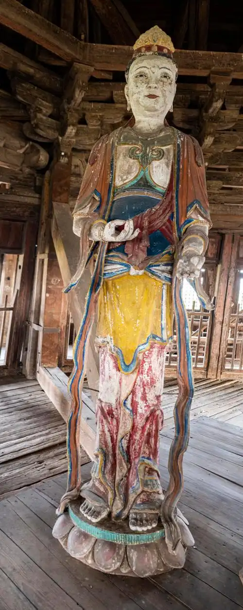 应县木塔彩塑佛像