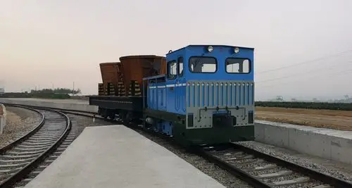 轨道式大型气液自卸矿车用途