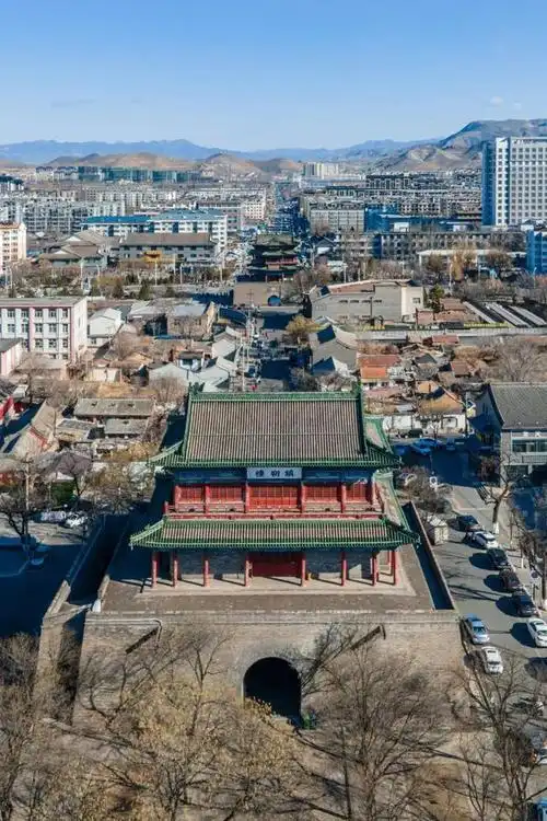 张家口宣化的镇朔楼 摄影:禹涵