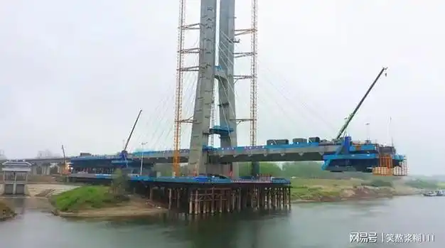世界最大主跨沪渝蓉高铁钟祥汉江特大桥有新进展
