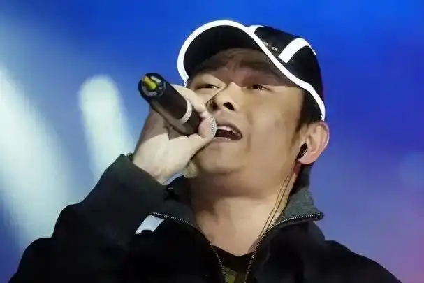 歌手刀郎前妻抛夫弃女我不恨她直到走红后才发现人性更可悲