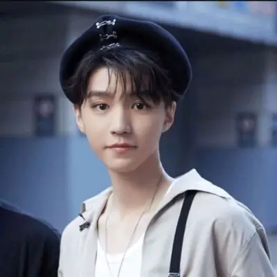 王俊凯中餐厅头像