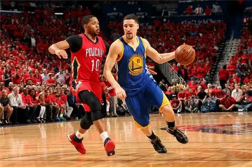 nba季后赛首轮g3勇士123-119鹈鹕(15)