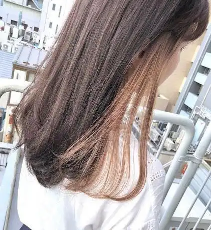 长发挑染颜色大全图片 让你瞬间蜕变成时髦精 - 染发图片大全 - 发型