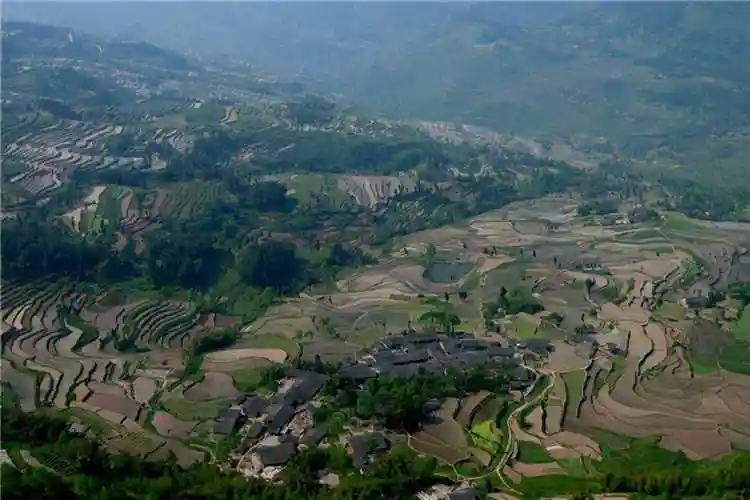 丘陵地貌(丘陵和山地的区别图片)_环球信息网