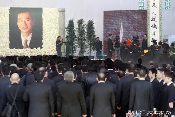 场面极其壮观的台湾黑帮老大世纪丧礼-三湘四水