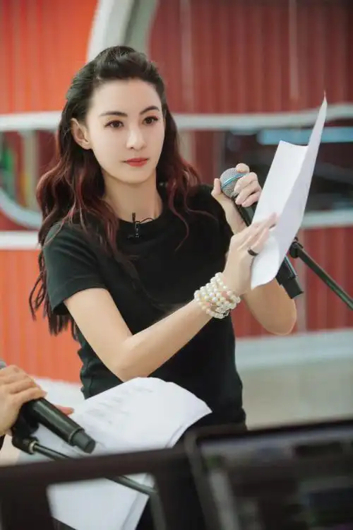 用努力赢得认可的张柏芝,你乘风破浪的样子真的很美