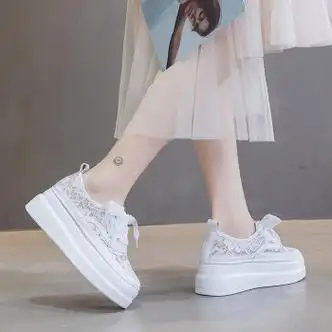 歌珀尼搭配裙子的鞋子夏天适合穿的小白鞋女学生内增高鞋夏季薄款网面