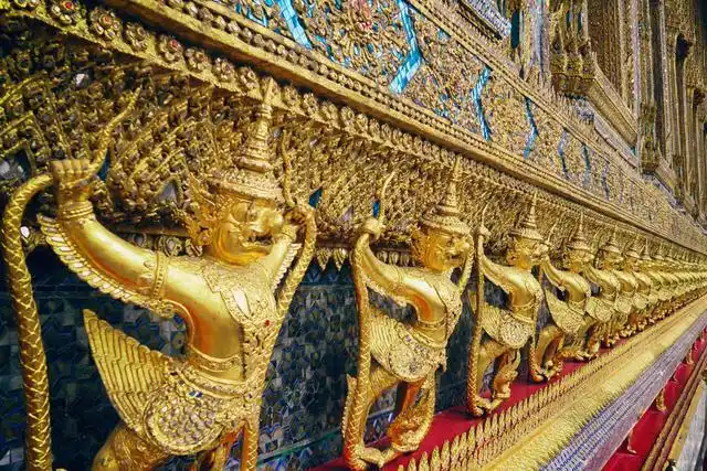 金边大皇宫,泰国大皇宫,必须去看看(金边大皇宫广场)