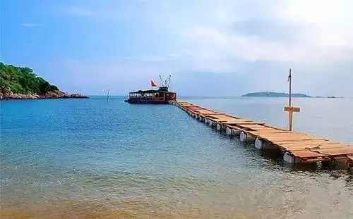 漫步沙滩,自由嬉戏,迷人的海岸,醉人的沙滩,在这里和家人朋友度过一个