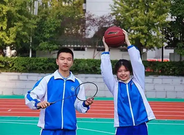 成都石室中学2166岁啦穿越时空与你相遇