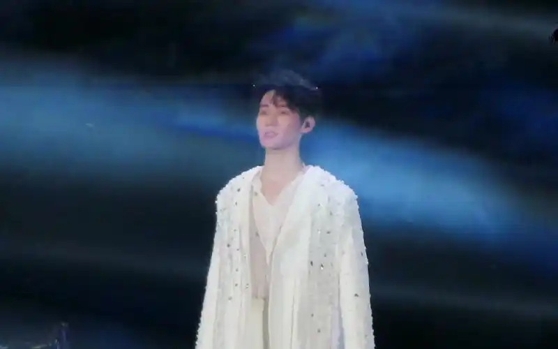 时代少年团理想之途演唱会 爱的消亡史 张真源 饭拍