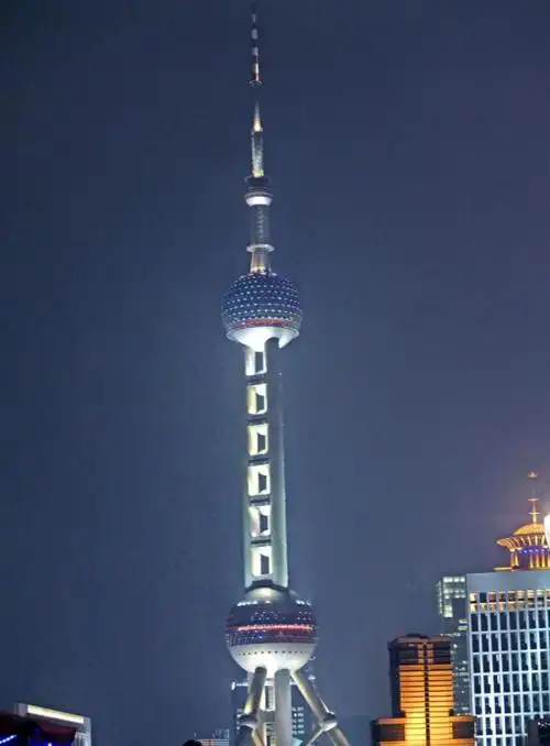 上海外滩:一座有百岁风采的城市建筑,被誉为"世界建筑博览会"