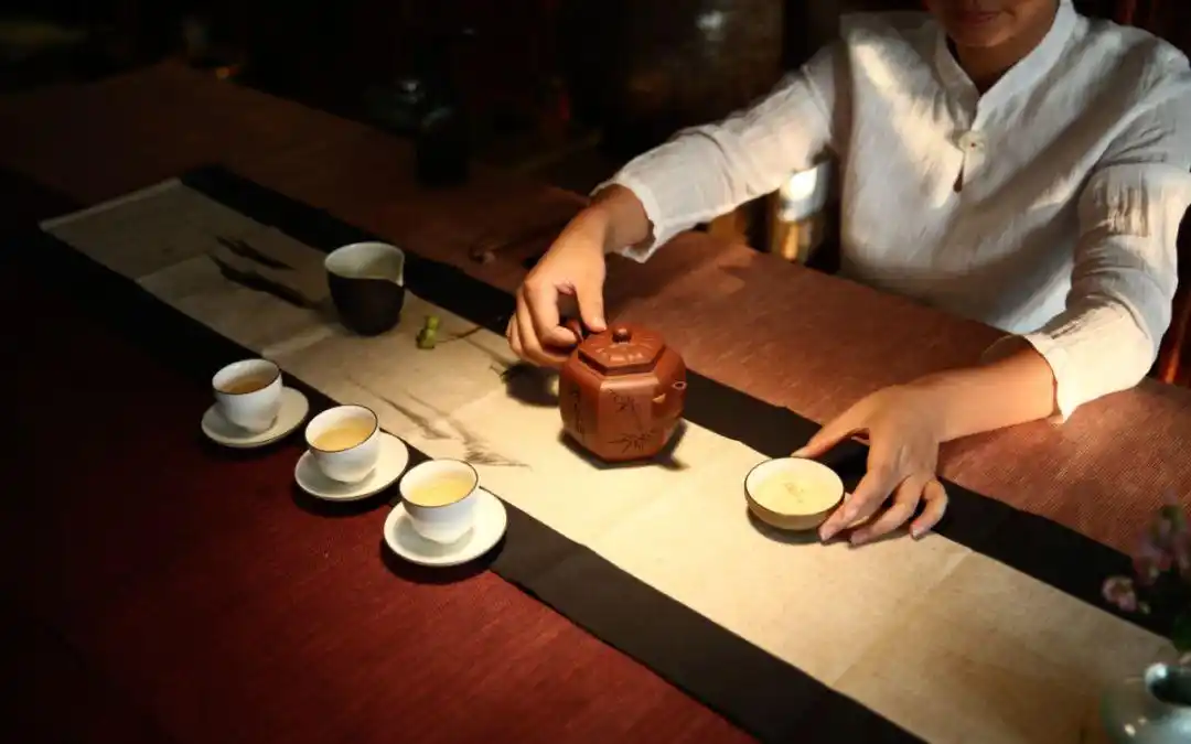 因为喝茶所以年轻