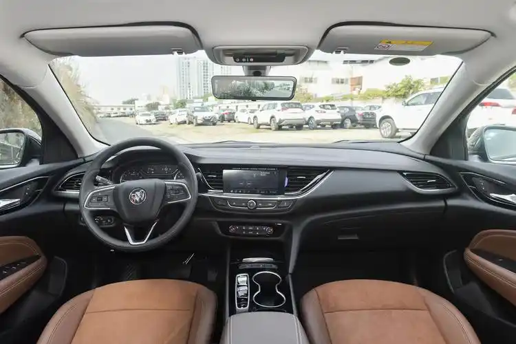 易车摘要频道下列精选内容摘自于后浪收割机别克君威你还犹豫吗的片段