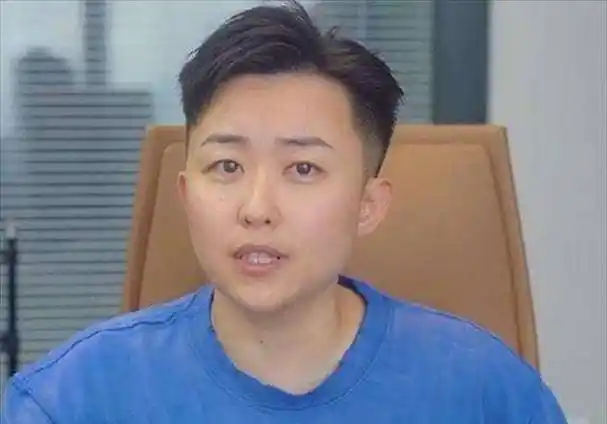 原创女富豪叶海洋花50万买精生女又花16万生二胎要孩子不要老公