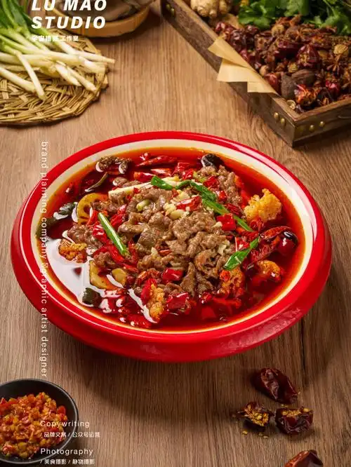 水煮牛肉水煮肉片水煮鱼美食摄影