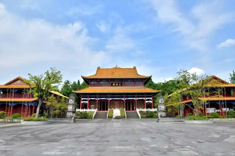 四川南充旅游,一定不能错过高坪的凌云圣境,凌云山高坪的4a景区_建筑