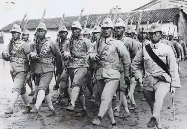 这五个省都有各自的司令,其中浙军总司令是卢香亭,闽军总司令周荫人