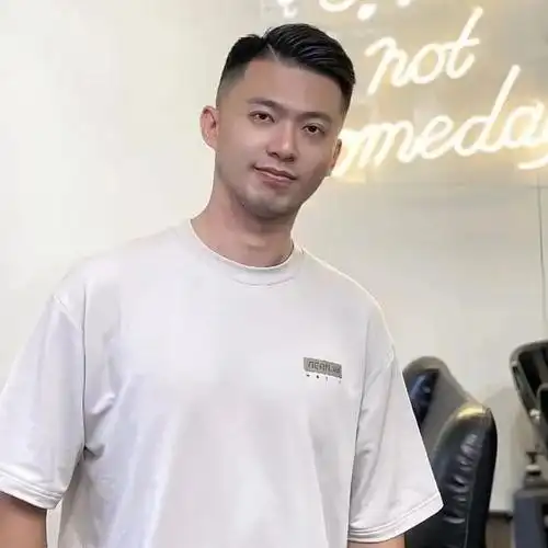 寸头|侧分_网易订阅