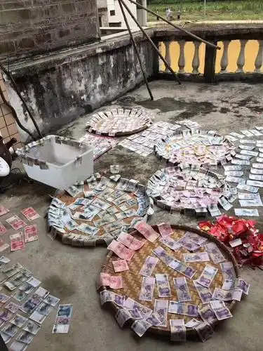 风雨过后见阳光,江门有人在"晒钱"!