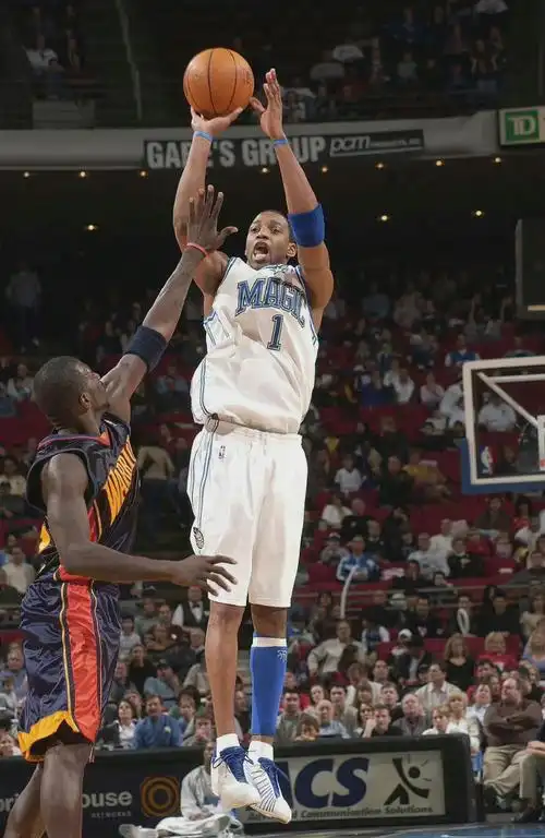 7815#麦迪##超话创作官#分享一组麦迪超帅干拔壁纸给大家,喜欢的