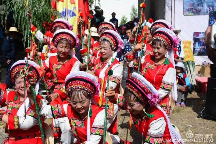 大理白族《绕三灵》