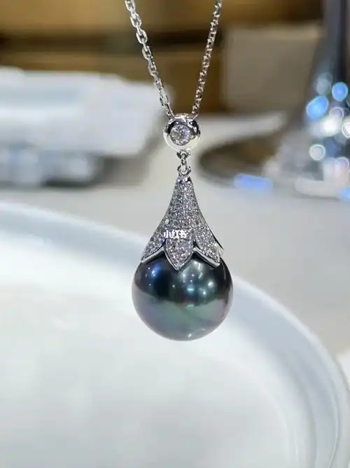 已售欣赏76极光孔雀绿大溪地珍珠项链