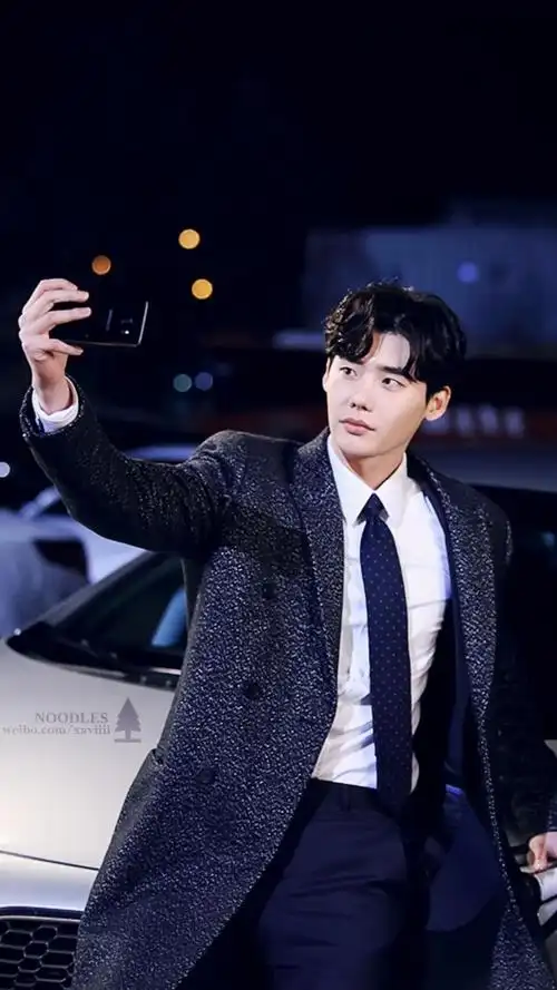 当你沉睡时李钟硕剧照