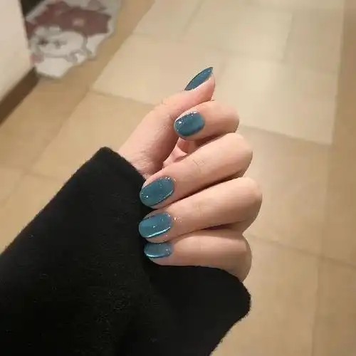 适合夏天的美甲 纯色系