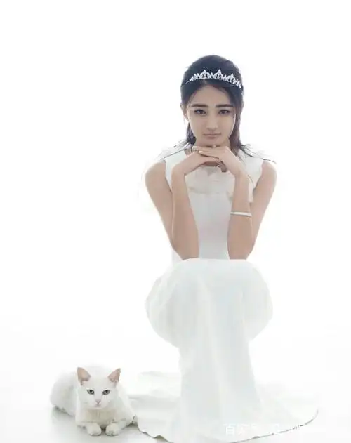 中国内地青年女演员徐璐