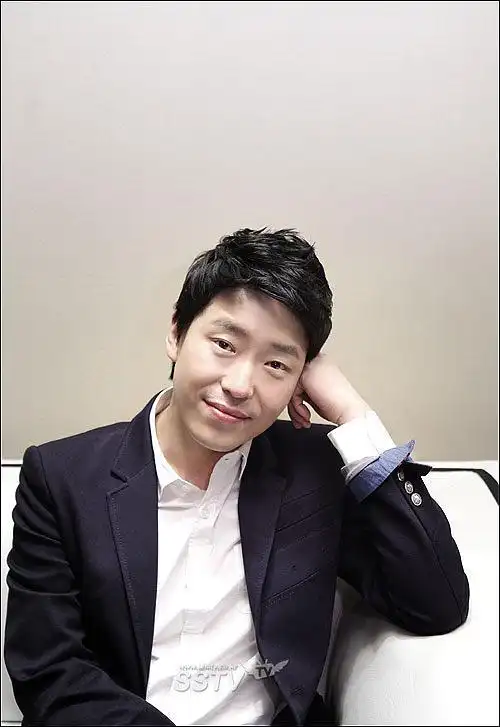 严基俊 ki-joon um的图片