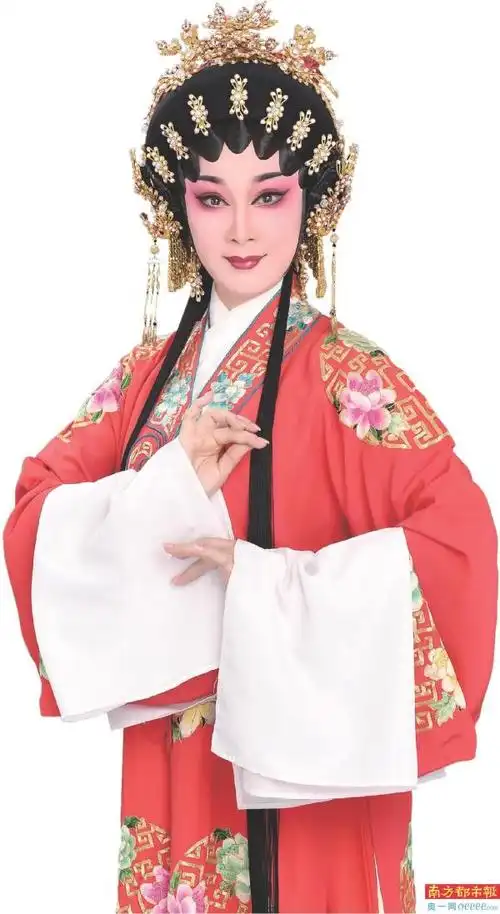 名家蒋文端从艺四十年不改初衷敬畏粤剧享受粤剧