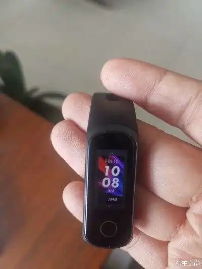 【家家众测】荣耀手环5i