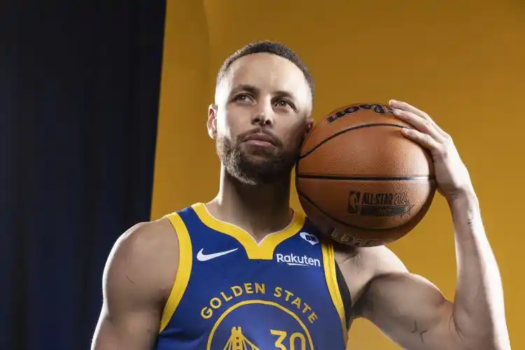 勇士最新市值达到83亿库里新秀赛季时仅315亿