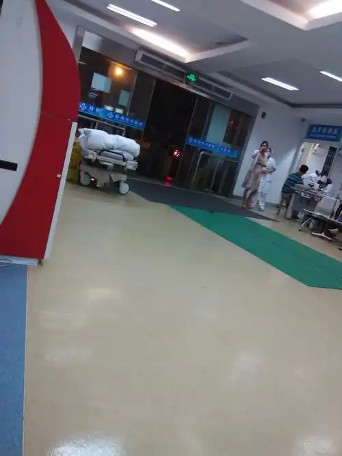 杭州市中医院急诊室24小时见闻的感受