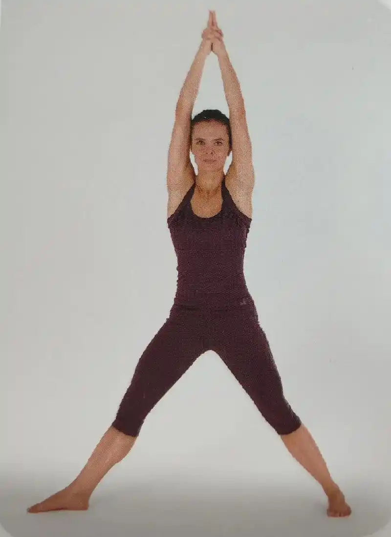 瑜伽三角伸展式